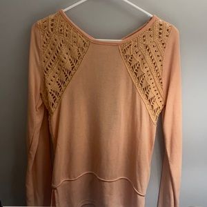 Women’s long sleeve shirt